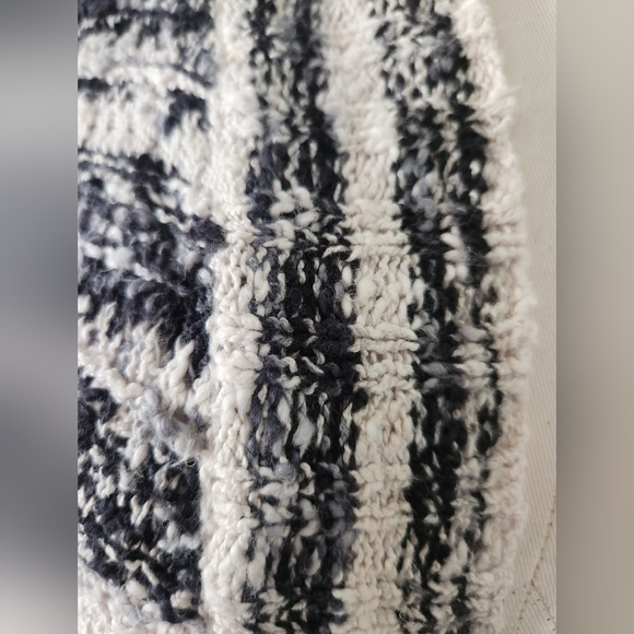 Bethany Mota Oversized Sweater - Picture 5 of 6